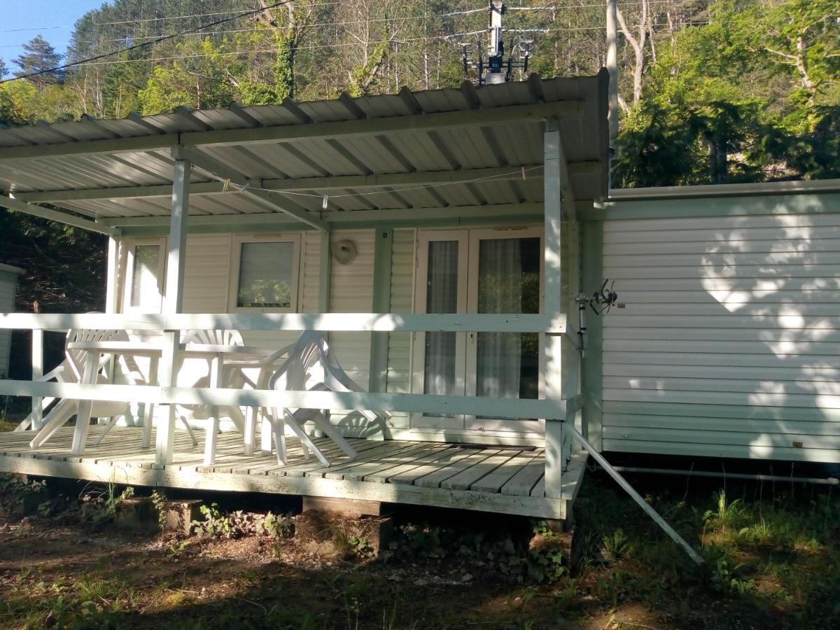 Camping Le Vialaret Nant Exterior photo